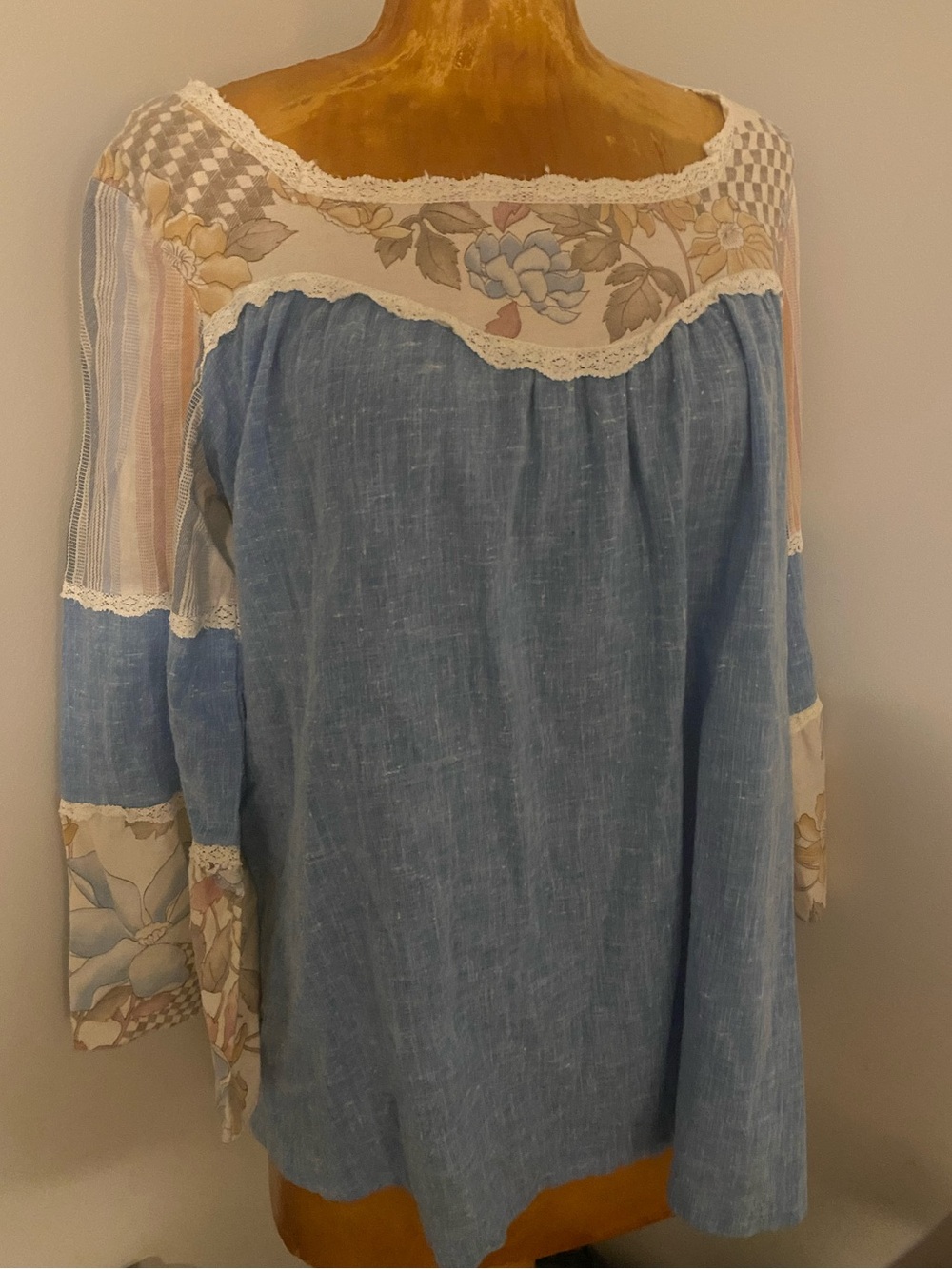 Vintage 70s Retro boho Floral Trim Light Blue Women's denim Peasant Top